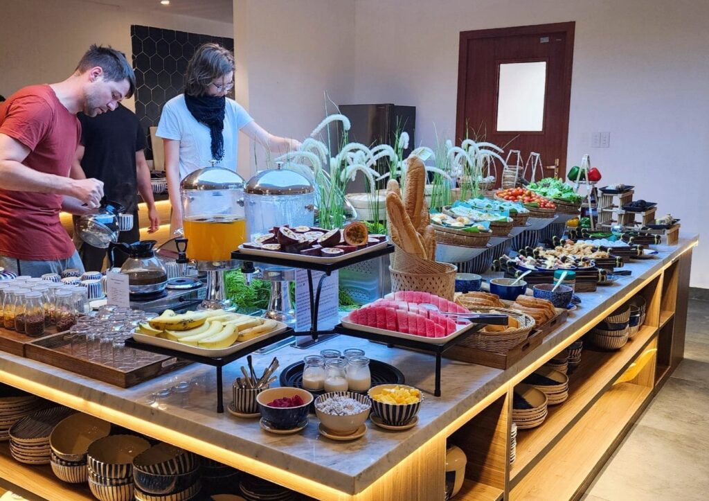 khách hàng phần mềm quản lý khách sạn OnePMS